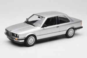 BMW 323i E21 Hõbedane Minichamps 1:18 155026001 Metall