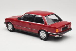 BMW 323i E30 Carmine Minichamps 1:18 155026008 Metall - pilt 5/6