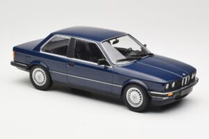 BMW 323i E30 Saturn Blue Minichamps 1:18 155026009 Metall - pilt 4/6