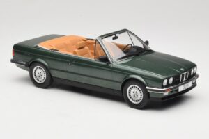 BMW 325i E30 Kabriolett Roheline MCG 1:18 MCG18545 Metall - pilt 4/6