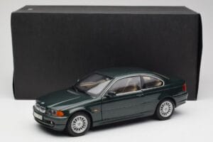 BMW 328 Ci E46 Roheline Kyosho 1:18 80439411466 Metall - pilt 8/8