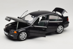 BMW 328i E46 Must UT Models 1:18 80439422373 Metall - pilt 2/8
