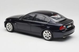 BMW 330i E46 Must Kyosho 1:18 08731RB Metall - pilt 7/8