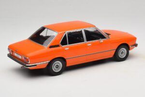 BMW 5 Series E12 Oranž MCG 1:18 MCG18540 Metall - pilt 2/6