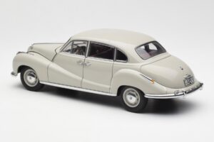 BMW 501 Cortina Hall AUTOart 1:18 80430393098 Metall - pilt 7/8