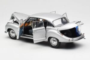 BMW 502 2.6 Luxus Super Hõbedane AUTOart 1:18 70593 Metall - pilt 5/8