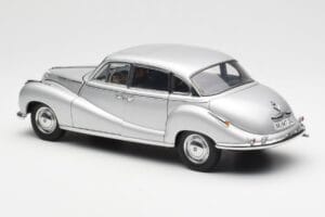 BMW 502 2.6 Luxus Super Hõbedane AUTOart 1:18 70593 Metall - pilt 7/8