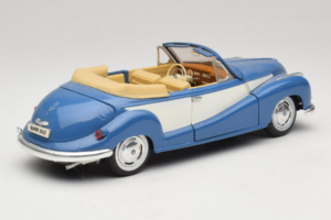 BMW 502 Kabriolett Sinine Tchibo 1:18 45396 Metall - pilt 3/8