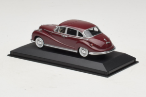 BMW 502 V8 Tumepunane Minichamps 1:43 430022402 Metall - pilt 3/4