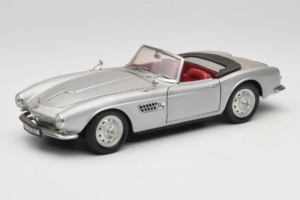 BMW 507 Kabriolett Hõbedane Revell 1:18 8829 Metall