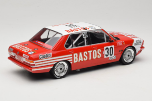 BMW 528i E28 #30 D. Quester / A. Hahne / E. Joosen 24 Hours of Spa Winner 1982 IXO 1:18 18RMC182A Metall - pilt 2/6