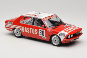 BMW 528i E28 #30 D. Quester / A. Hahne / E. Joosen 24 Hours of Spa Winner 1982 IXO 1:18 18RMC182A Metall - pilt 4/6