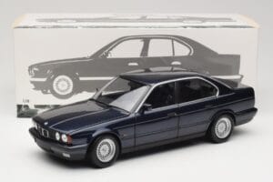 BMW 535i E34 Blue Metallic Minichamps 1:18 100024004 Metall - pilt 8/8