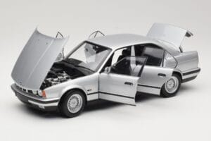 BMW 535i E34 Hõbedane Minichamps 1:18 100024005 Metall - pilt 2/8