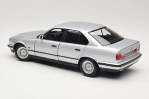 BMW 535i E34 Hõbedane Minichamps 1:18 100024005 Metall - pilt 7/8