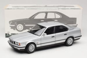 BMW 535i E34 Hõbedane Minichamps 1:18 100024005 Metall - pilt 8/8
