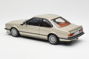 BMW 635 CSi E24 Bronzit Beige Metallic AUTOart 1:18 70523 Metall - pilt 7/8