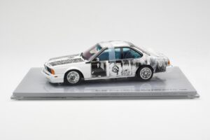 BMW 635 CSi E24 Art Car Robert Rauschenberg AUTOart 1:18 80430150924 Metall - pilt 3/8