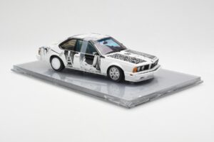 BMW 635 CSi E24 Art Car Robert Rauschenberg AUTOart 1:18 80430150924 Metall - pilt 4/8