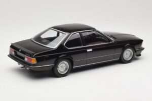 BMW 635 CSi E24 Black Metallic Minichamps 1:18 155028104 Metall - pilt 2/6