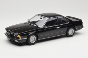 BMW 635 CSi E24 Black Metallic Minichamps 1:18 155028104 Metall