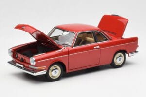 BMW 700 Sport Coupe Spanish Punane AUTOart 1:18 70652 Metall - pilt 2/8