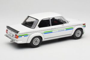 BMW Alpina 2002 E10 Turbo Valge MCG 1:18 MCG18409-R Metall - pilt 2/6