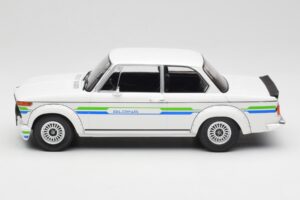 BMW Alpina 2002 E10 Turbo Valge MCG 1:18 MCG18409-R Metall - pilt 3/6
