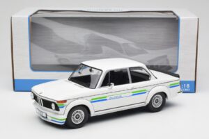BMW Alpina 2002 E10 Turbo Valge MCG 1:18 MCG18409-R Metall - pilt 6/6