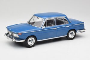 BMW 2000 Tilux E120 Caribe Sinine MCG 1:18 MCG18291 Metall