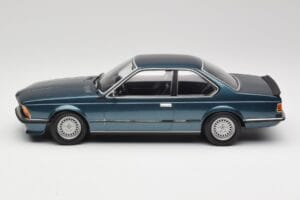 BMW 635 CSi E24 Petrol Blue Metallic Minichamps 1:18 155028108 Metall - pilt 3/6