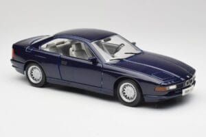 BMW E31 850i Mauritius Sinine Maisto 1:18 438813100299 Metall - pilt 6/8