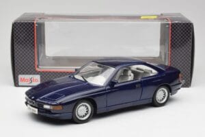 BMW E31 850i Mauritius Sinine Maisto 1:18 438813100299 Metall - pilt 8/8