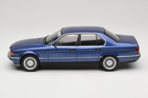 BMW Alpina B11 E32 3.5 Metallic Blue MCG 1:18 MCG18232 Metall - pilt 3/6