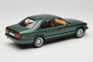 BMW Alpina B11 E32 3.5 Metallic Green MCG 1:18 MCG18233 Metall - pilt 2/6