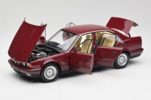 BMW 535i E34 Punane Minichamps 1:18 100024002 Metall - pilt 2/8