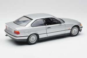 BMW 3 Series E36 Coupe Hõbe UT Models 1:18 180023321 Metall - pilt 3/8