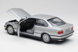 BMW 3 Series E36 Coupe Hõbe UT Models 1:18 180023321 Metall - pilt 5/8