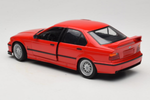 BMW 318is E36 Hellrot UT Models 1:18 180024302-R1 Metall - pilt 7/8
