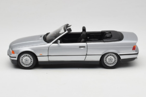 BMW 3 Series E36 Kabriolett Hõbedane UT Models 1:18 BMW008 Metall - pilt 4/8