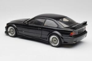 BMW E36 M3 GTR Street Cosmos Must UT Models 1:18 20481 Metall - pilt 6/8
