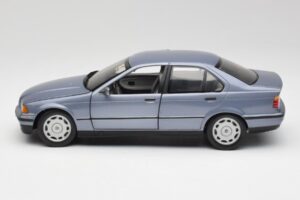 BMW 3-Series E36 Avus Sinine UT Models 1:18 180023300 Metall - pilt 4/8