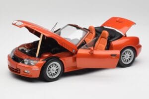 BMW Z3 E36 2.8 Phoenix Oranž UT Models 1:18 20442 Metall - pilt 2/8