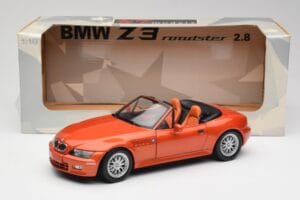 BMW Z3 E36 2.8 Phoenix Oranž UT Models 1:18 20442 Metall - pilt 8/8