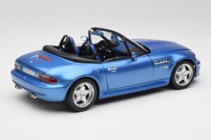 BMW Z3 E36 M Roadster Estoril Blue Bburago 1:18 3349-M1 Metall - pilt 3/8