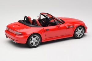 BMW Z3 E36 M Roadster Imola Punane UT Models 1:18 20411 Metall - pilt 3/8
