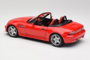 BMW Z3 E36 M Roadster Imola Punane UT Models 1:18 20411 Metall - pilt 7/8