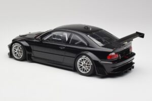 BMW M3 GTR E46 Plain Body Jet Must AUTOart 1:18 80447 Metall - pilt 5/6