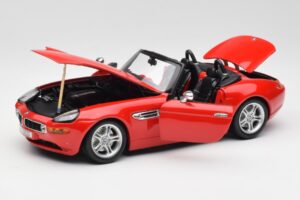 BMW Z8 E52 Roadster Erkpunane Bburago 1:18 12032 Metall - pilt 2/8
