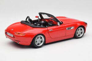 BMW Z8 E52 Roadster Erkpunane Bburago 1:18 12032 Metall - pilt 3/8